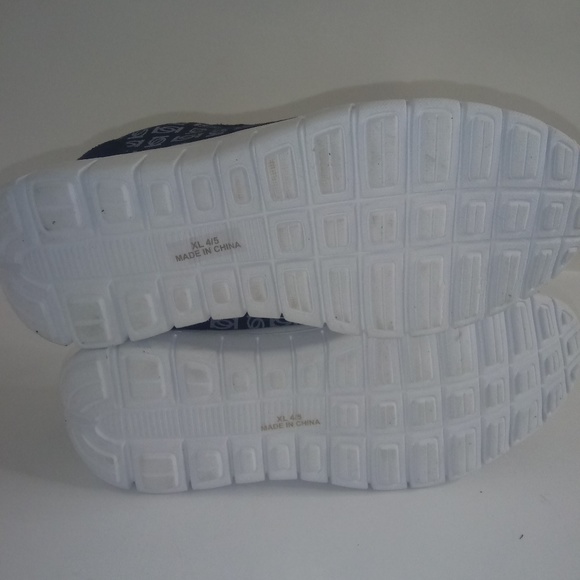 🌟Bebe girls shoes - Picture 3 of 6